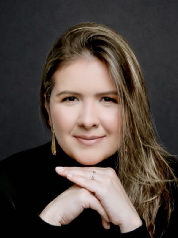 Retrato da Dra. Thatiana Botelho